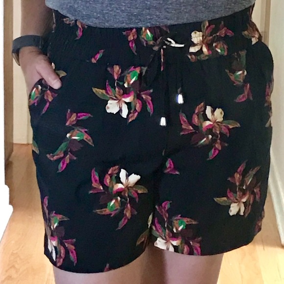 a new day floral print shorts NWOT - Picture 5 of 5